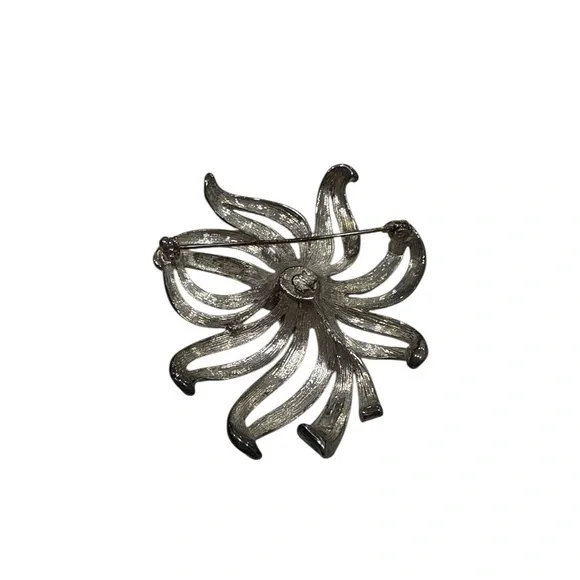 Vintage Silver-Tone Flower Brooch Pin - Picture 3 of 3